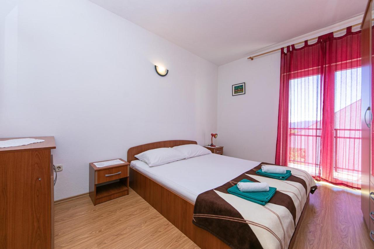 Apartments With A Parking Space Gradac, Makarska - 14708 Екстериор снимка